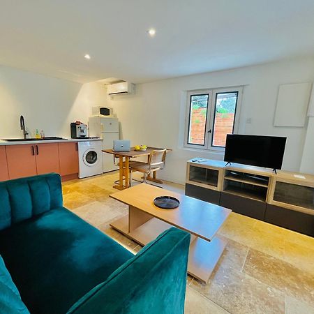 Appartement Pierrange à Grillon Extérieur photo