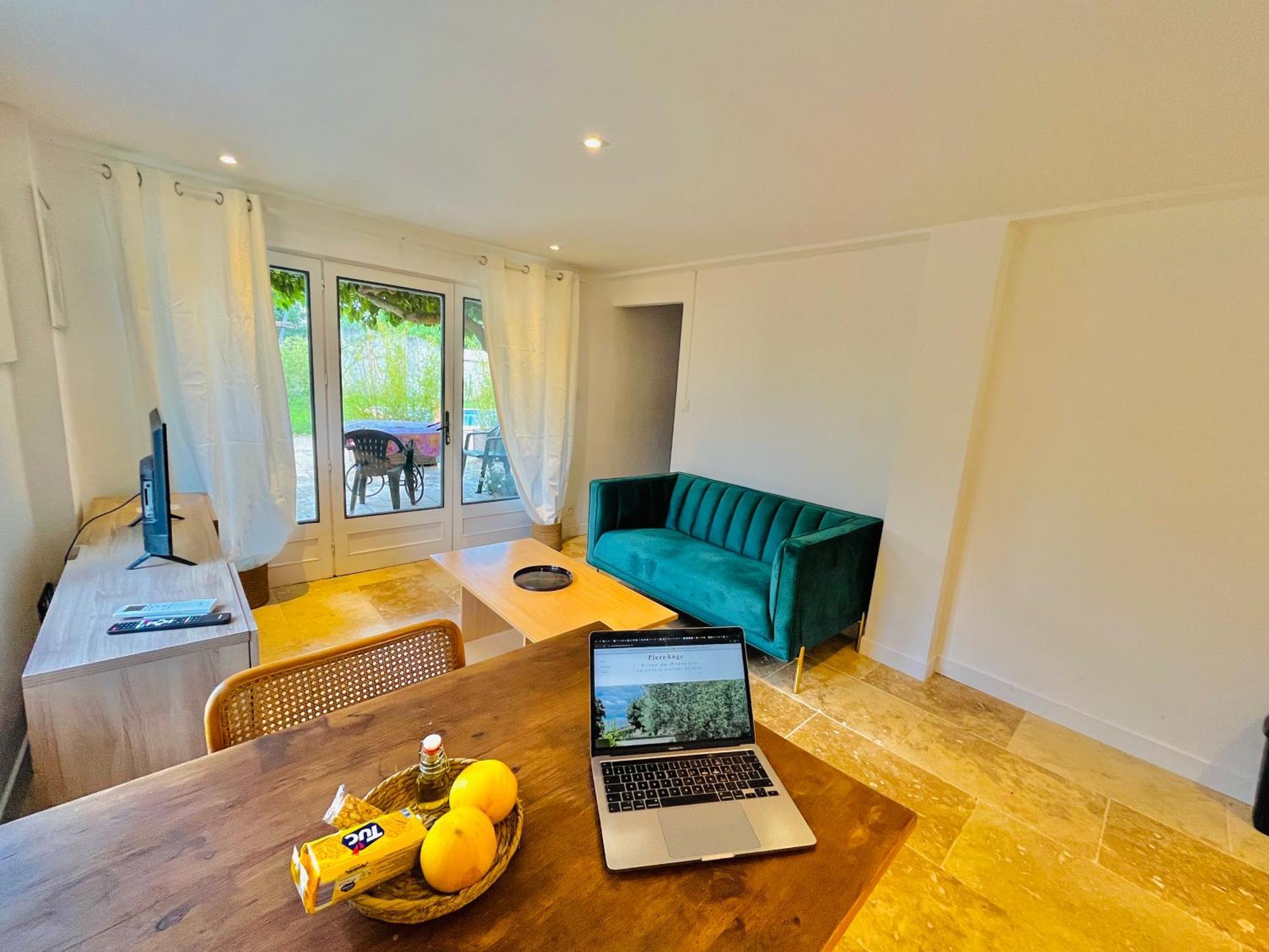 Appartement Pierrange à Grillon Extérieur photo