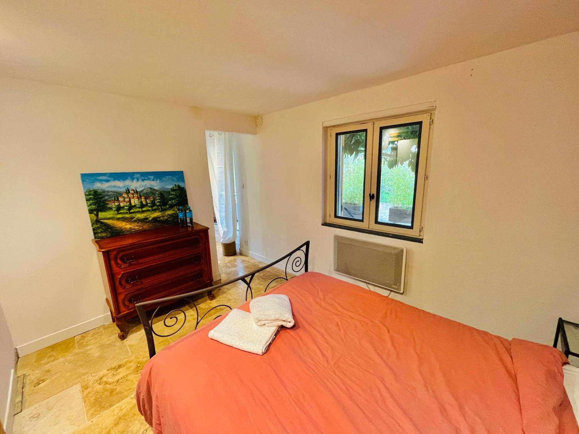 Appartement Pierrange à Grillon Extérieur photo
